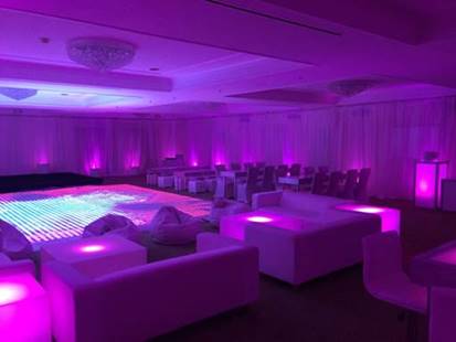 Lounge w-LED Dance Floor.jpg